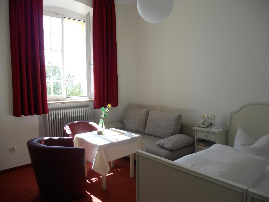 Tagungshaus Im Kloster Neresheim Hotel Room photo