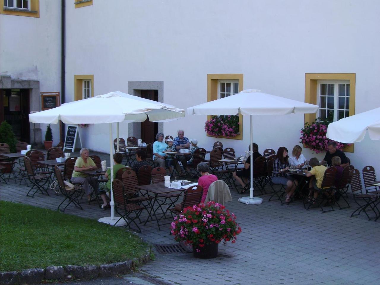 Tagungshaus Im Kloster Neresheim Hotel Exterior photo