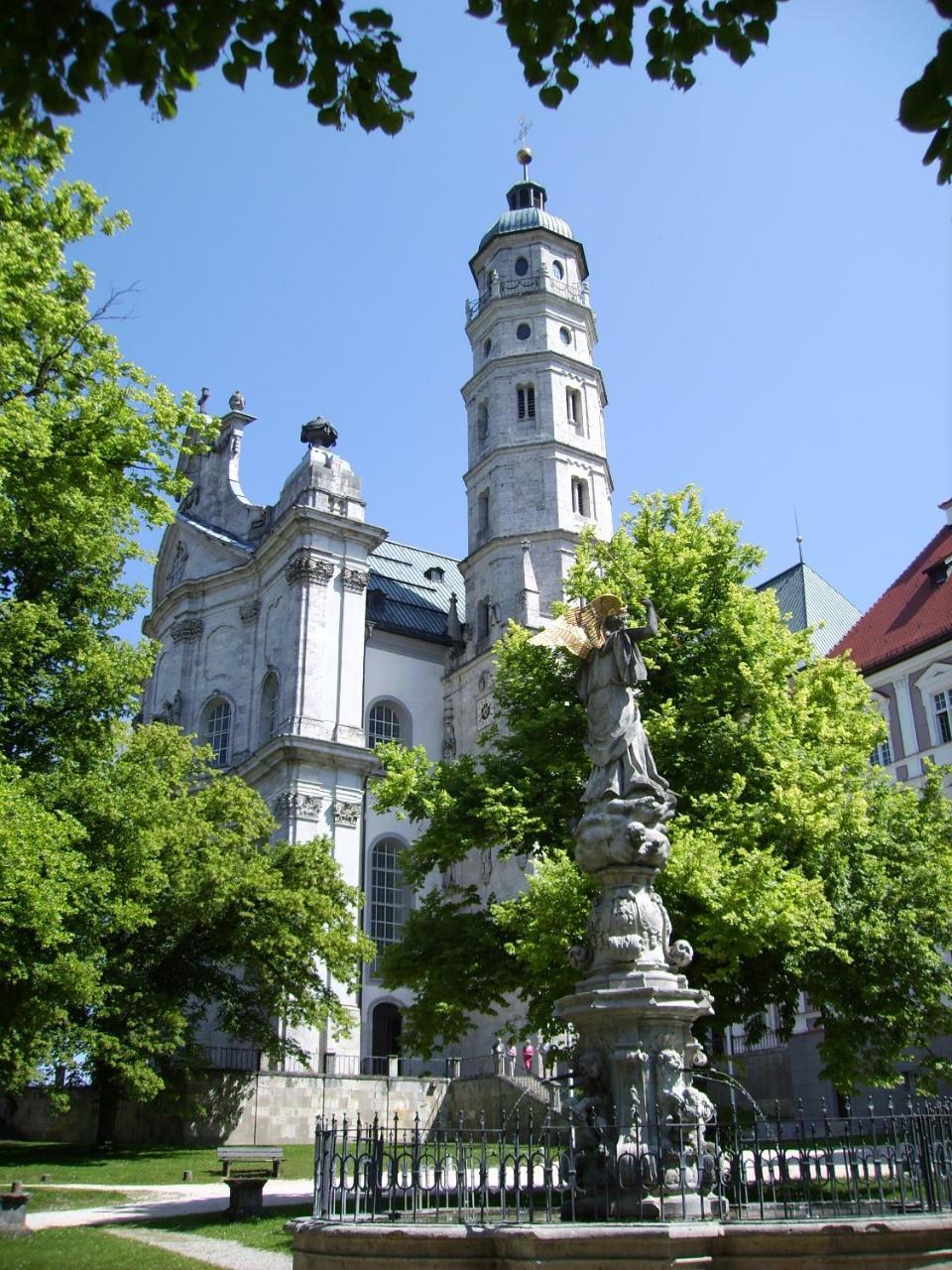 Tagungshaus Im Kloster Neresheim Hotel Exterior photo